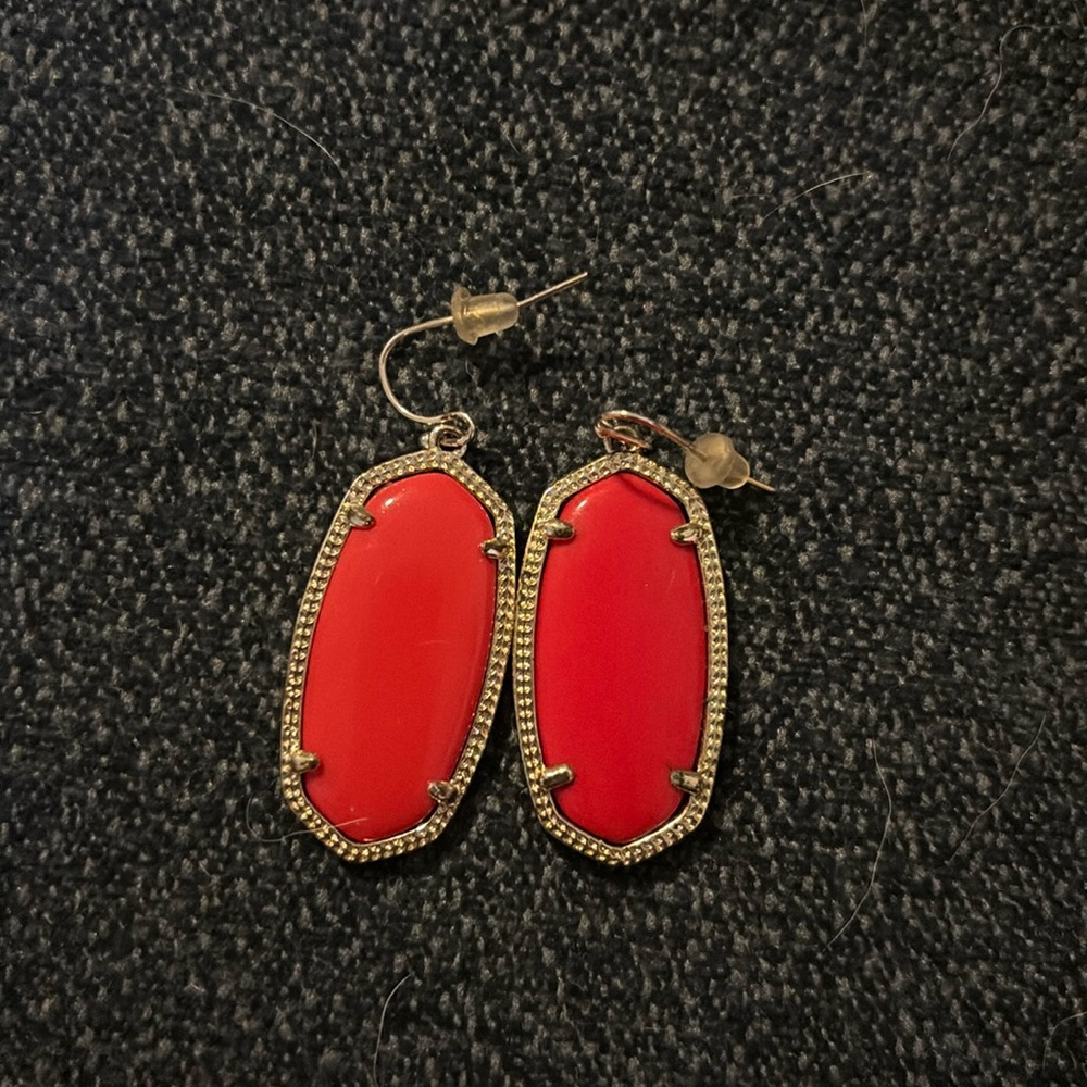 Kendra Scott Danielle earrings